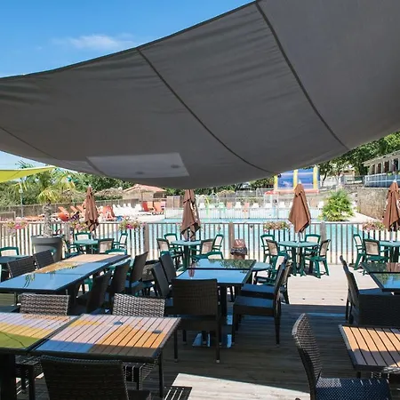 Camping Les Reflets Du Quercy * Crayssac