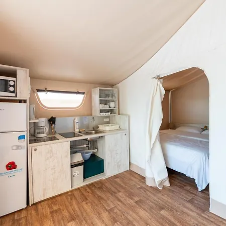 Camping Les Reflets Du Quercy Кемпинг Crayssac