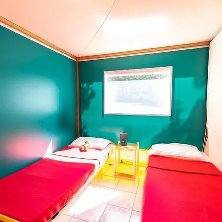 Кемпинг Camping Les Reflets Du Quercy Crayssac