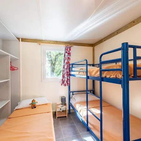 Camping Les Reflets Du Quercy *