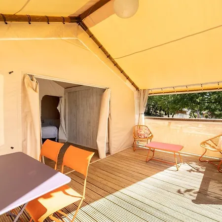 캠프장 Camping Les Reflets Du Quercy Crayssac