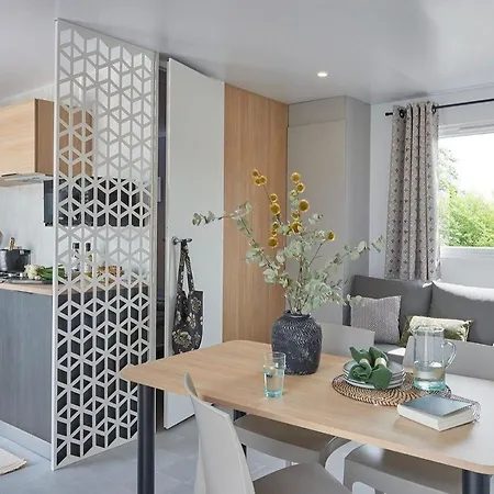 캠프장 Camping Les Reflets Du Quercy Crayssac