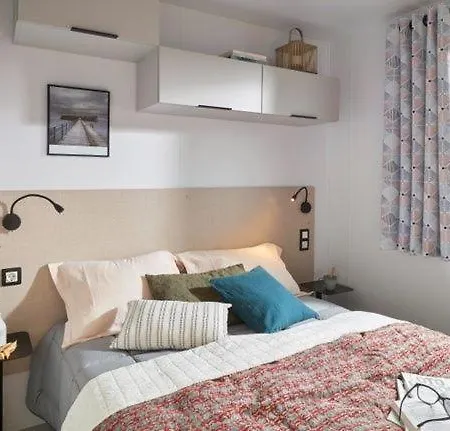 캠프장 Camping Les Reflets Du Quercy Crayssac