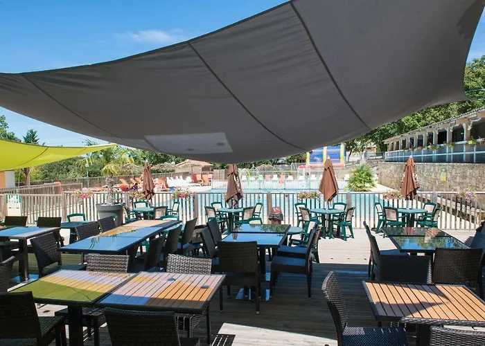 Camping Les Reflets Du Quercy * Crayssac