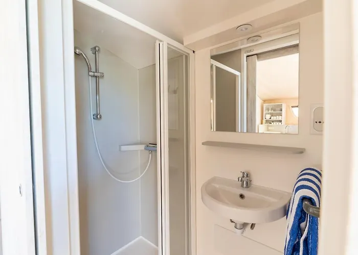 Camping Les Reflets Du Quercy