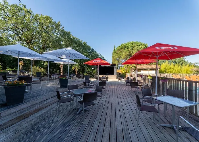 Camping Les Reflets Du Quercy Campingplatz Crayssac