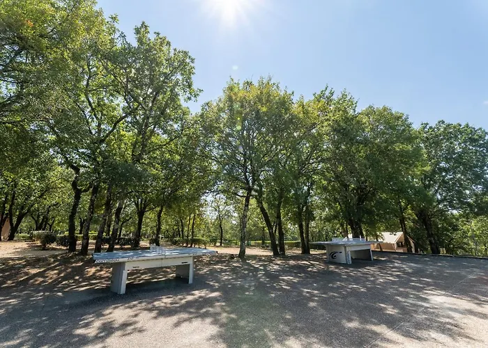 Camping Les Reflets Du Quercy Campingplatz Crayssac