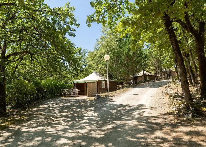 Camping Les Reflets Du Quercy