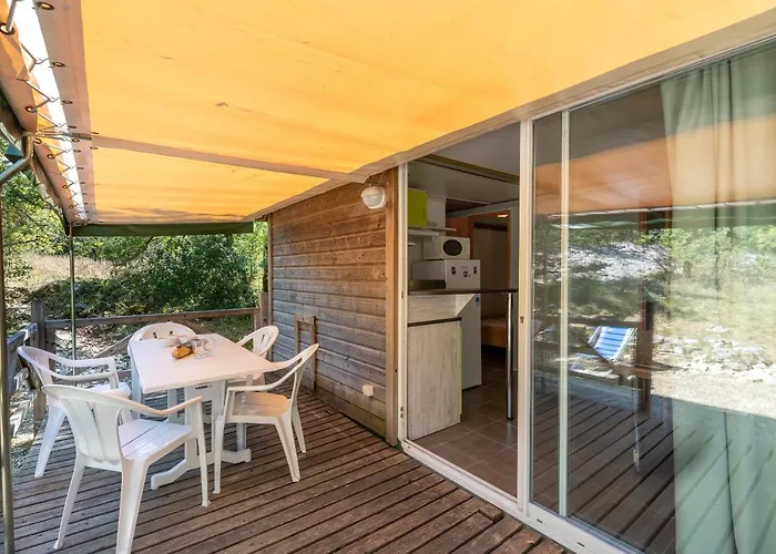 Camping Les Reflets Du Quercy Campingplatz *